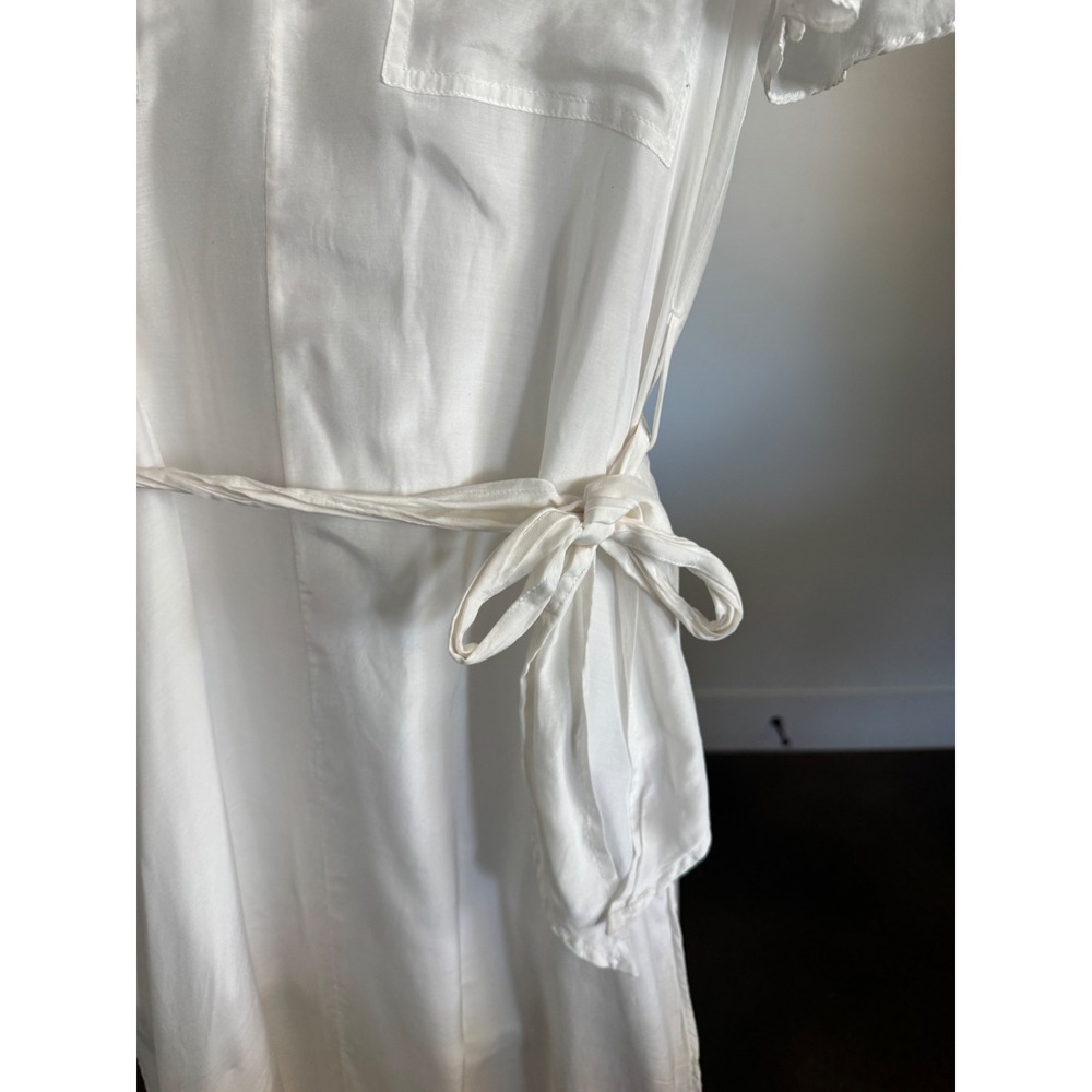 Frame elevated tshirt dress with double pockets and waist tie - Picture 5 of 9